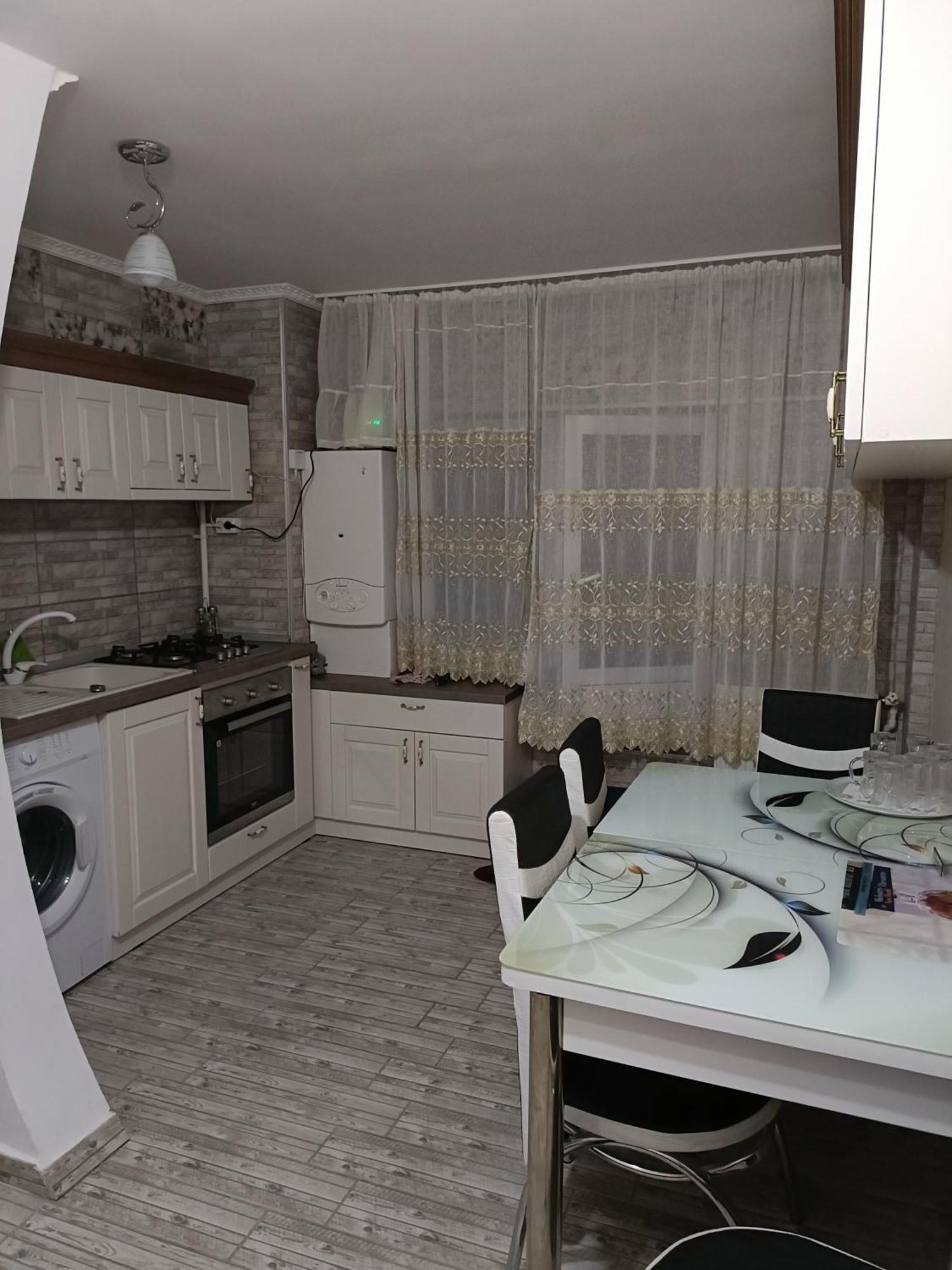 Apartament Manu Tg Neamt Targu Neamt Exterior foto