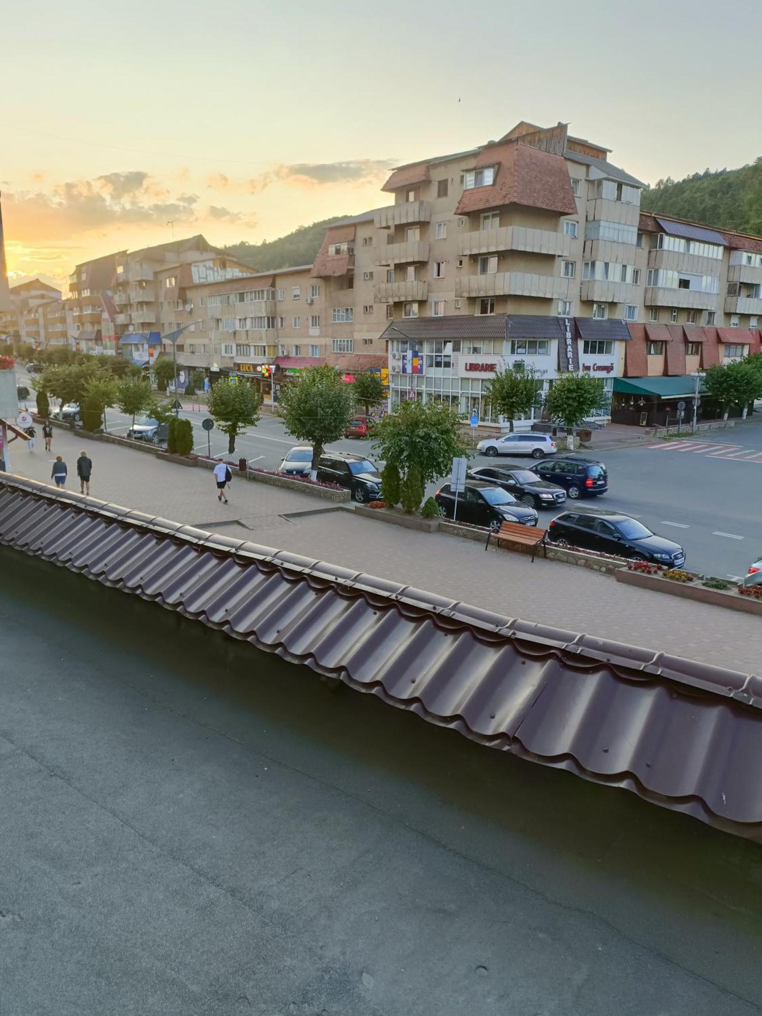 Apartament Manu Tg Neamt Targu Neamt Exterior foto